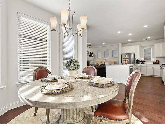 5th image of 4504 Del Rey Ave