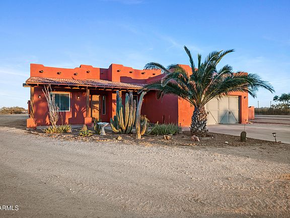 3rd image of 8679 N Warren Rd