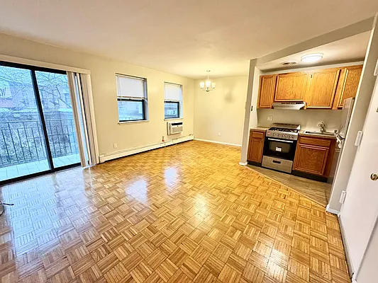 Rented by Papp Realty | media 1