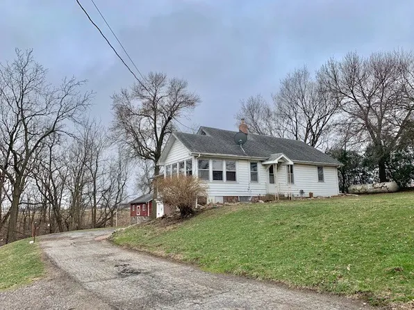 6925 NE 12th Ave, Pleasant Hill, IA 50327