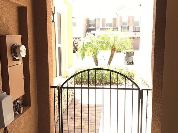 5th image of 9431 Tawnyberry St