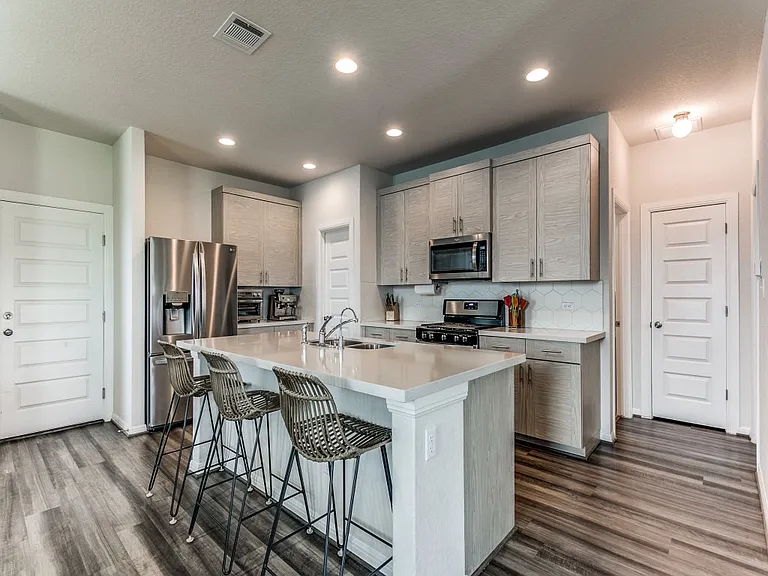 15066 Palm Desert Ct — Photo 4