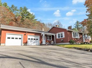 180 E Dunbarton Rd, Goffstown, NH 03045