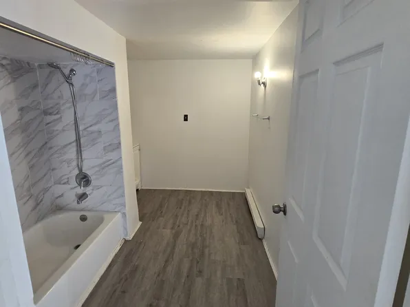 156 Division St #2, Amsterdam, NY 12010