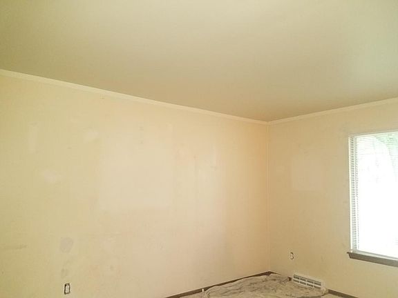 4th image of 8700 W Howard Ave