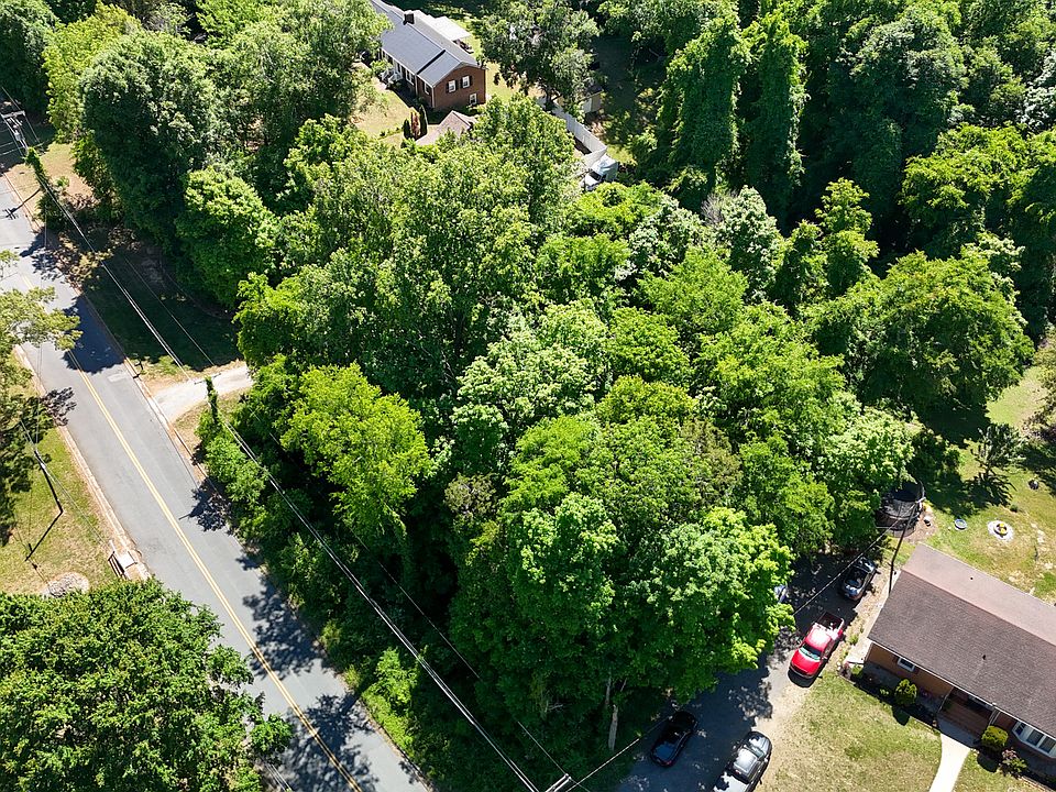 1st image of 14 Arbor Dr