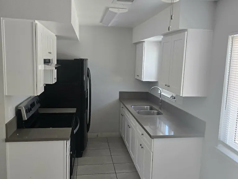 3548 Rainbow Ln — Photo 1