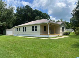 1086 Drake Dr, Bessemer, AL 35023