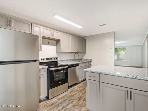 2655 SUNRISE VILLAGE Drive #A, Orange Park, FL 32065