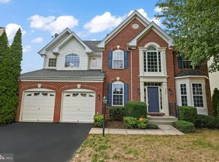 2828 Compass Cir, Woodbridge, VA 22191