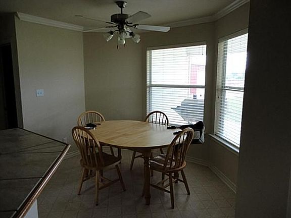 4th image of 2034 Sunny Cir