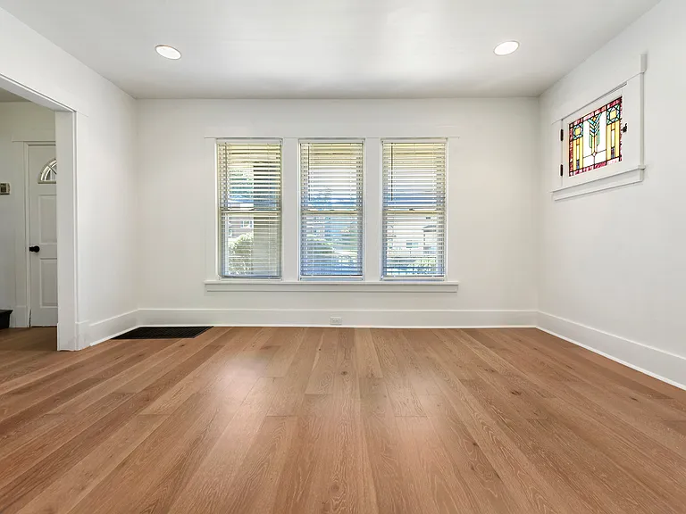 3317 Hill St — Photo 7
