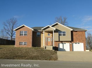 18902 Ladera Rd, Waynesville, MO 65583