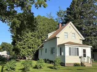 77 High St, Houlton, ME 04730