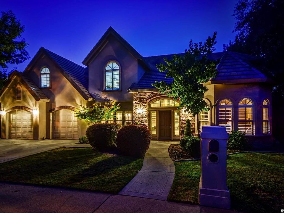 1st image of 125 Hollyann Dr