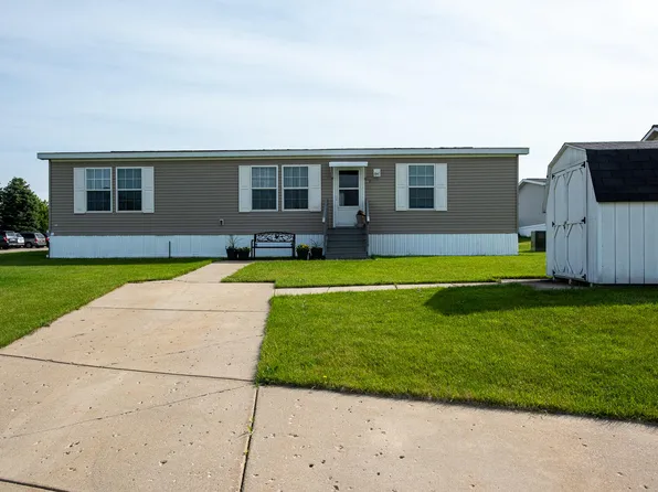 1131 Glasgow Ave, Wayland, MI 49348