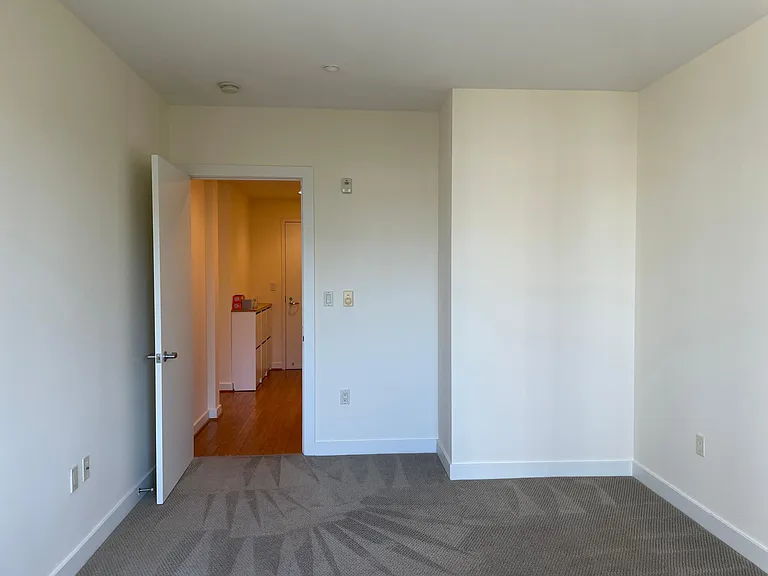 255 Berry St #601 — Photo 19