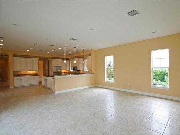 4th image of 6545 Martinique Way
