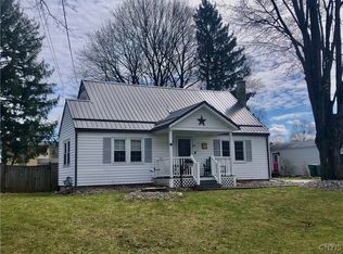 28 Sherrill Ln, New Hartford, NY 13413