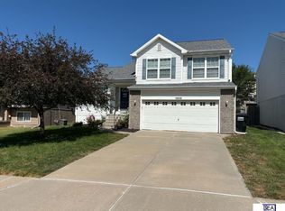 19358 Laci St, Omaha, NE 68135
