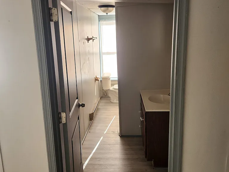 35 S 2nd St #4 — Photo 17