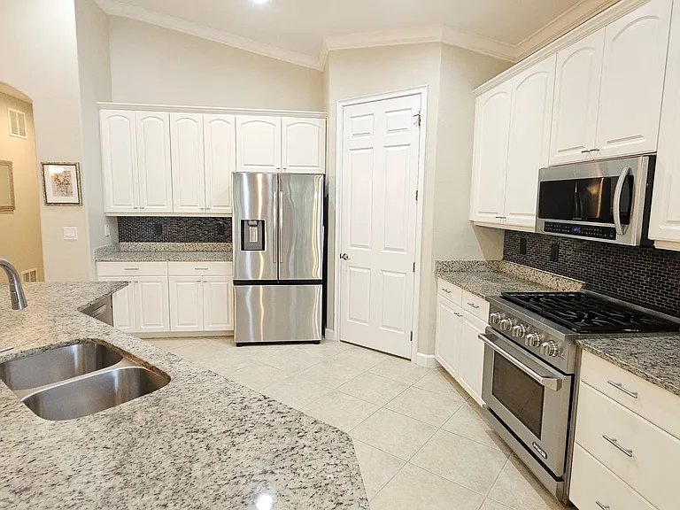 118 Bella Vista Ter #7C — Photo 28