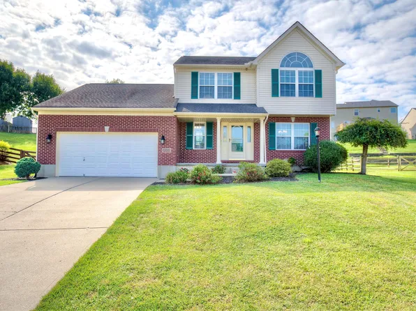 2033 Falling Water Ln, Hebron, KY 41048