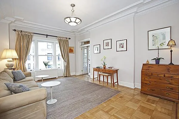 Sold by Fenwick Keats Real Estate | media 24