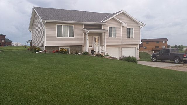 1st image of 240 Sunny Ln