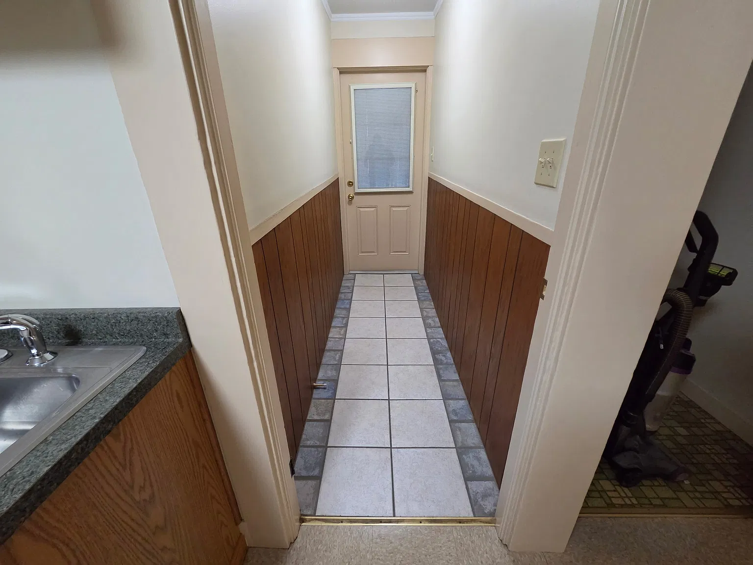 2 bed, 650 sqft, $1,650 — Photo 1