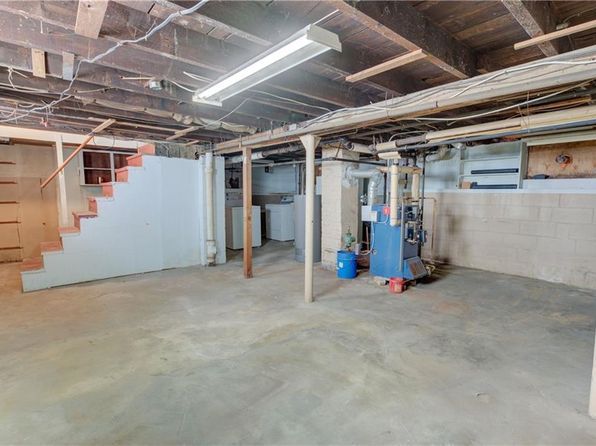 274 Montgomery Ave, Cranston, RI 02905