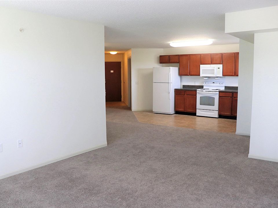 Clover Field Marketplace Apartment Rentals Chaska, MN Zillow