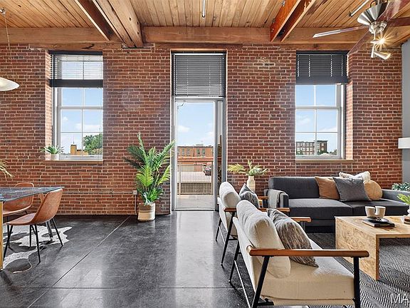 4th image of 721 N 17th St APT 202
