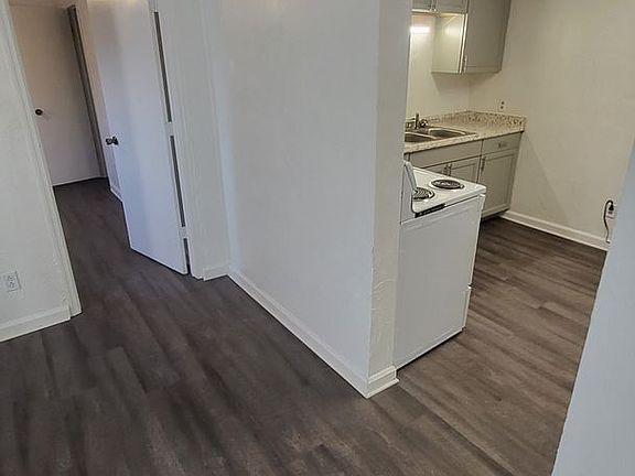 5th image of 1805 W Pensacola St #2