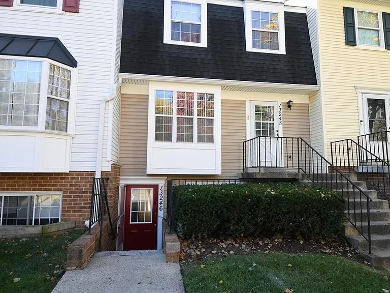 13246 Bayberry Dr — Photo 3