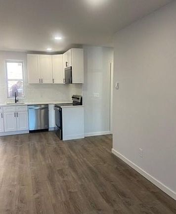 2nd image of 2911 Kings Hwy Floor 2