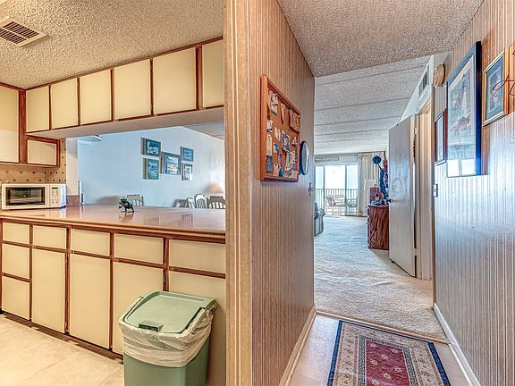 2nd image of 3350 S Fletcher Ave APT C6