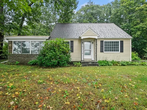 40 New Boston Rd, Sturbridge, MA 01566