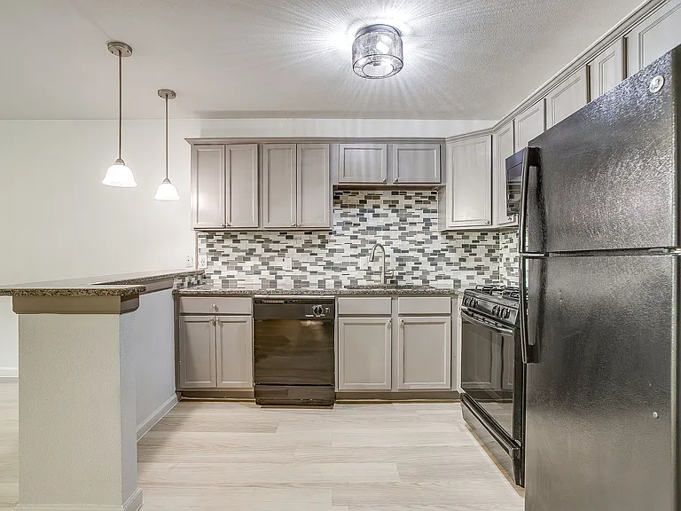 The Heights 76107 — Photo 24