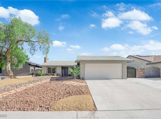 6791 Greengrove Dr, Las Vegas, NV 89103