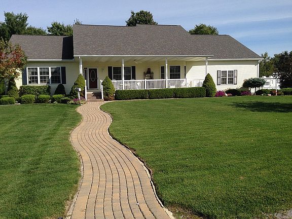 5th image of 3296 Larchwood Dr