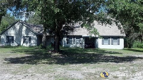 5 br 2.5 bath on 2.5 acres