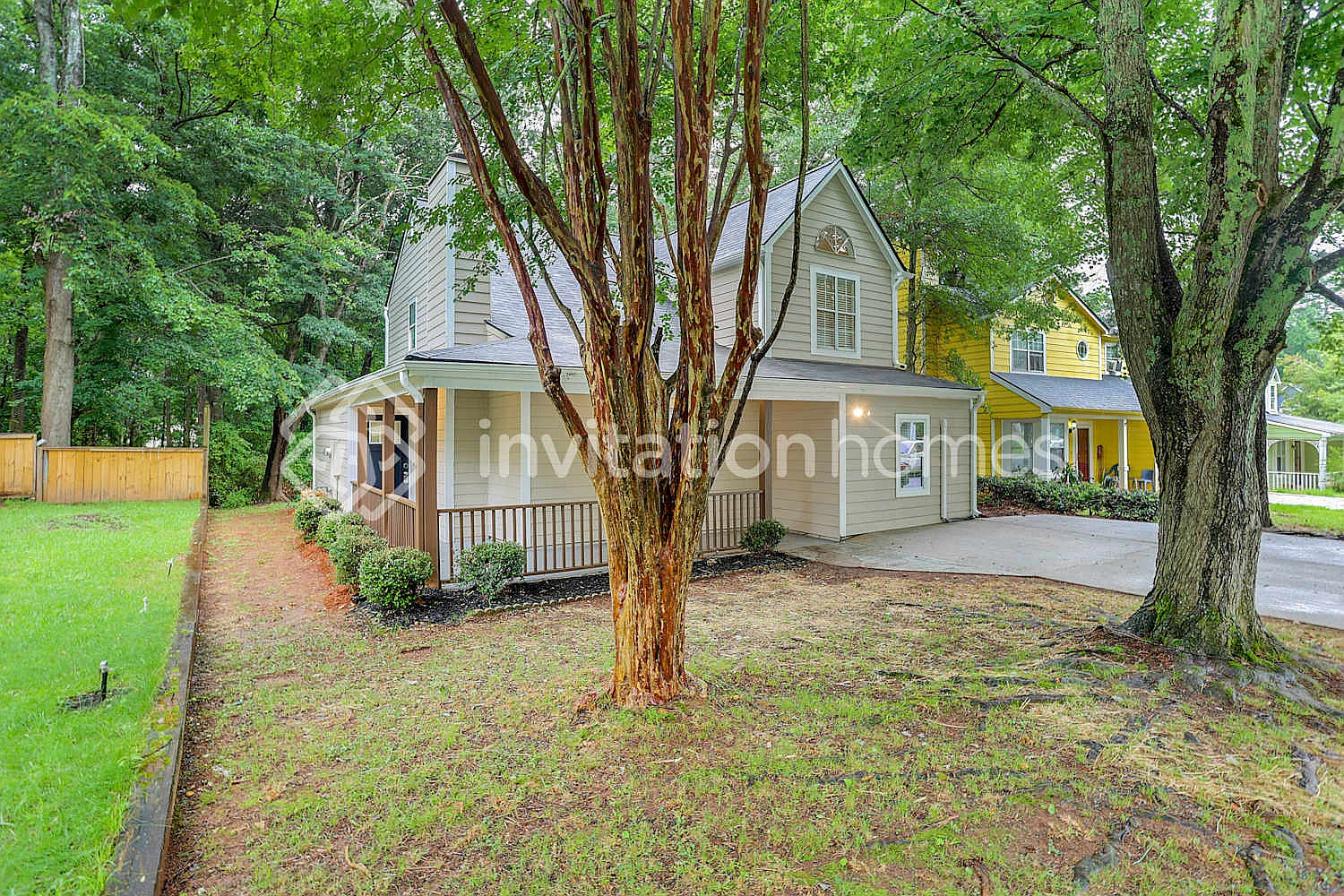1018 Autumn Crest Ct Stone Mountain, GA 30083 — Photo 1