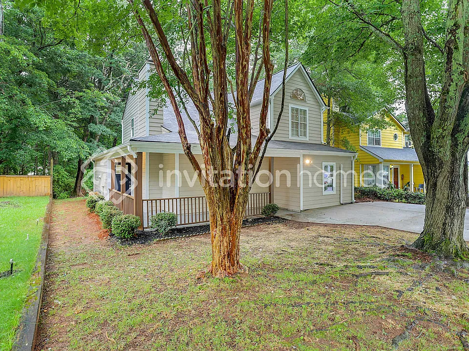 1018 Autumn Crest Ct