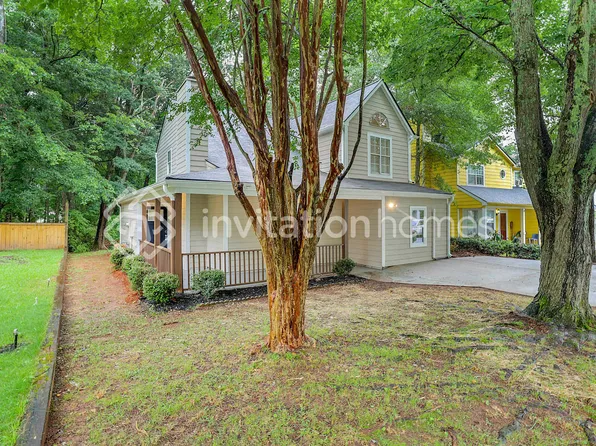 1018 Autumn Crest Ct, Stone Mountain, GA 30083