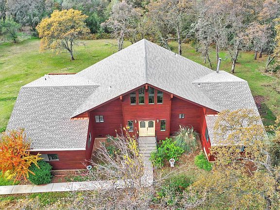 2nd image of 6096 Sandy Way
