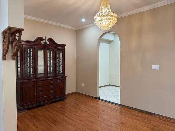 5th image of 1628 77th St