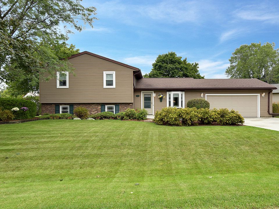 1st image of 666 Heritage Ct