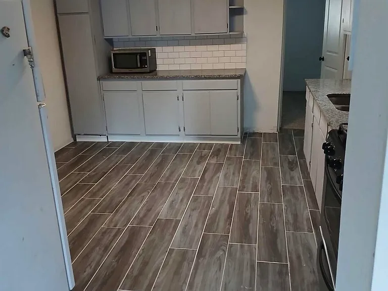 602 Raymundo St — Photo 12