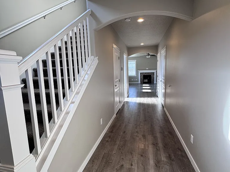 9543 W Goldenpond Ct — Photo 2